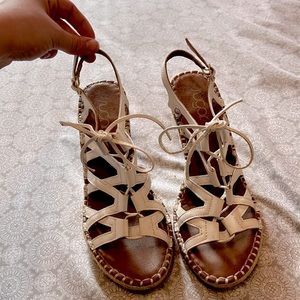 Woman’s Size 10 white tie wedges